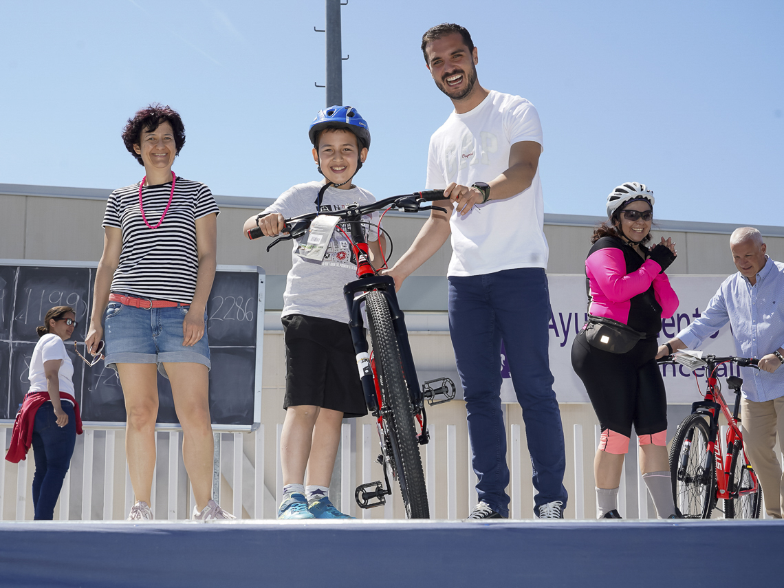 El “Día de la Bici” de Torrejón de Ardoz volvió a llenar las calles de la ciudad de familias y jóvenes
