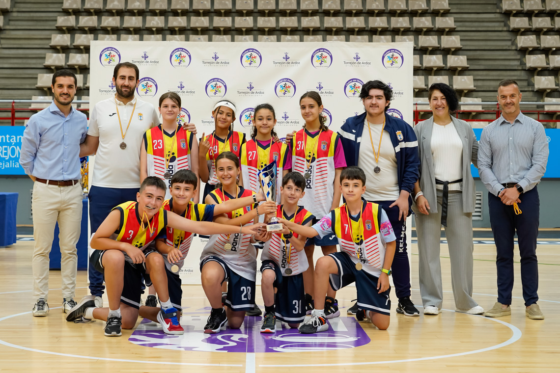 Baloncesto Alevin Grupo B 2º Atletico Loeches 