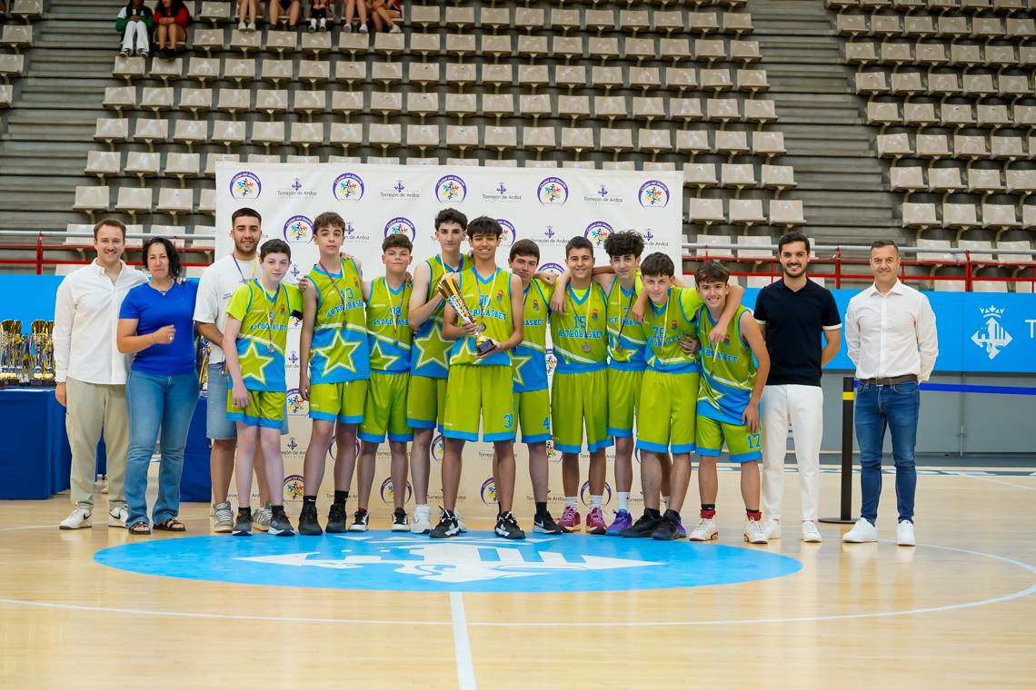 Entrega de trofeos temporada 2024-2025 - Baloncesto categoría cadete