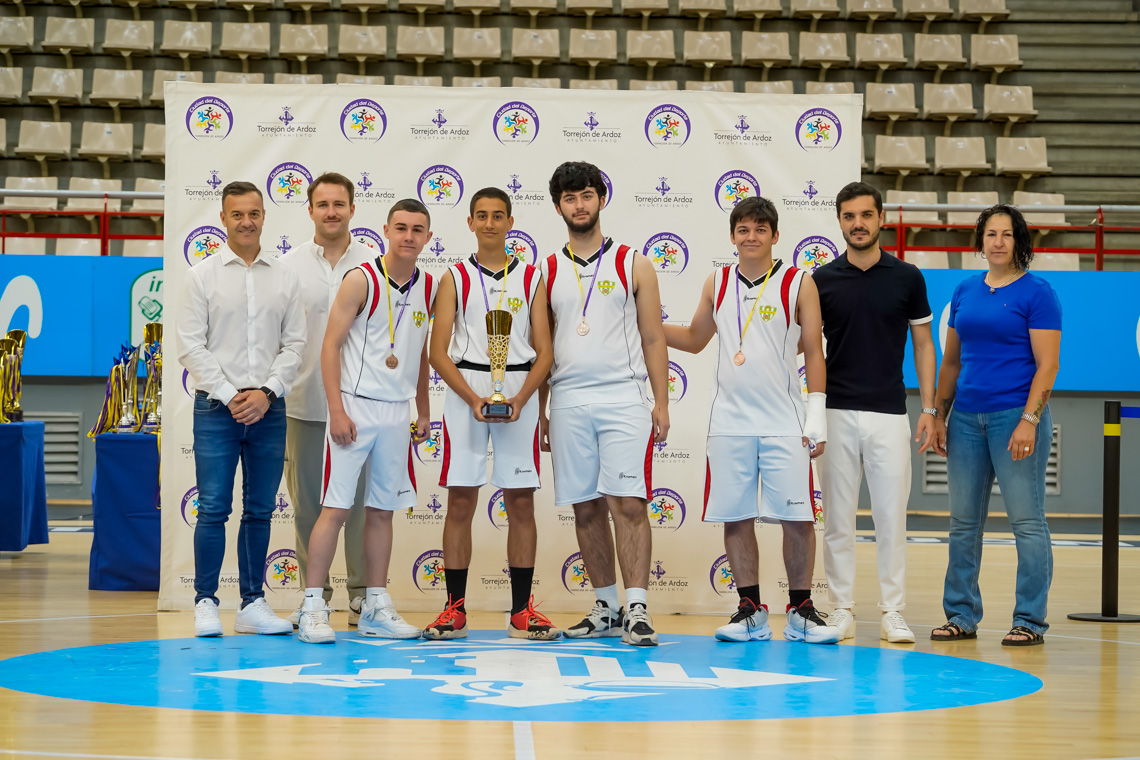 Entrega de trofeos temporada 2024-2025 - Baloncesto categoría cadete