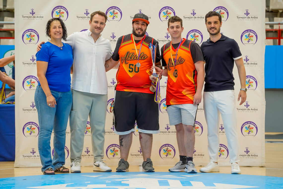 Entrega de trofeos temporada 2024-2025 - Baloncesto categoría senior