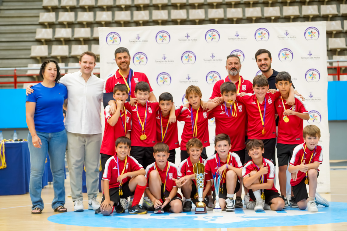 Entrega de trofeos temporada 2024-2025 - Fútbol 7 categoría benjamín