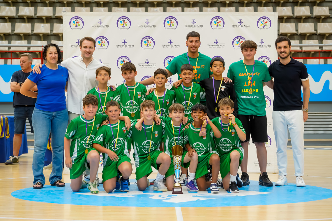 Entrega de trofeos temporada 2024-2025 - Fútbol 7 categoría alevín 
