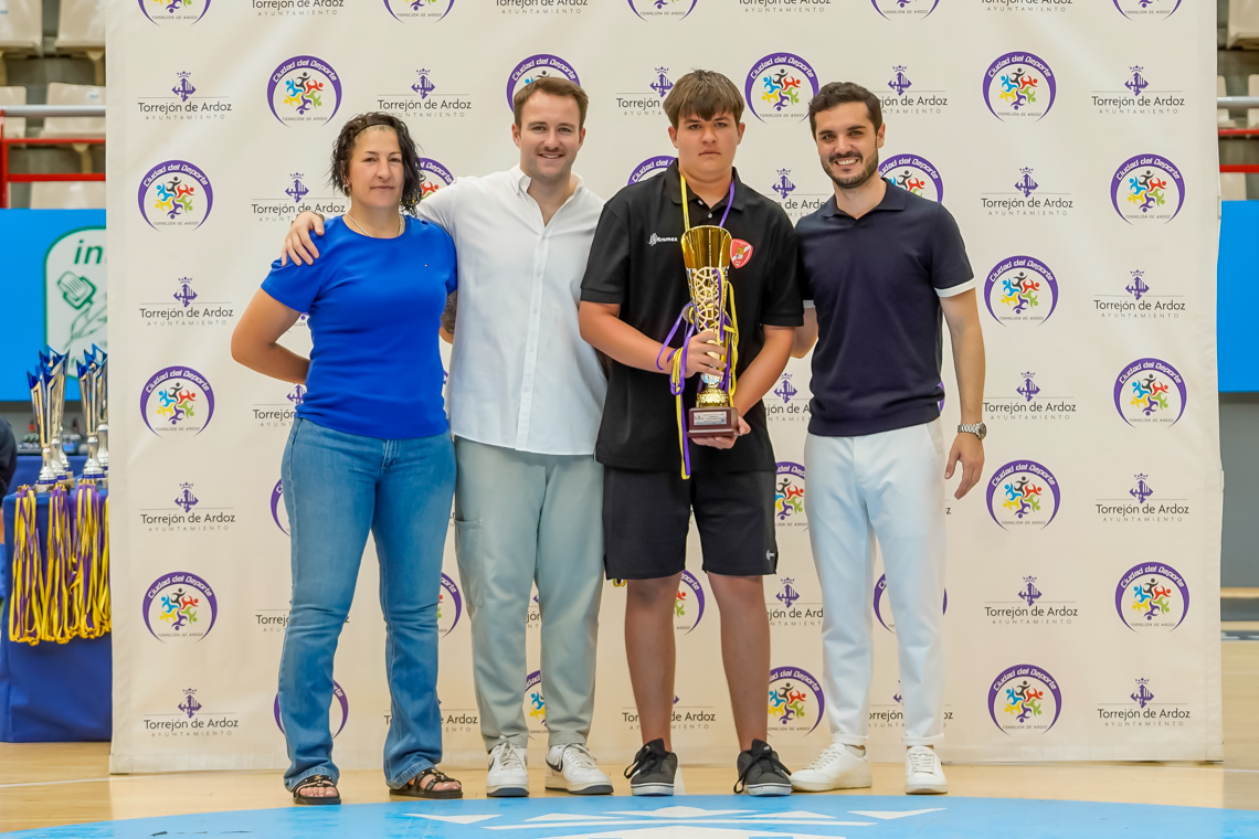 Entrega de trofeos temporada 2024-2025 - Fútbol 7 categoría prebenjamín