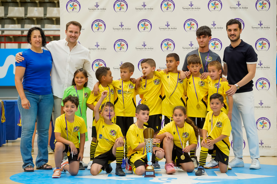 Entrega de trofeos temporada 2024-2025 - Fútbol 7 categoría prebenjamín