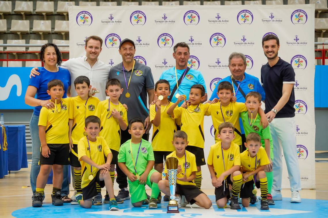 Entrega de trofeos temporada 2024-2025 - Fútbol 7 categoría prebenjamín