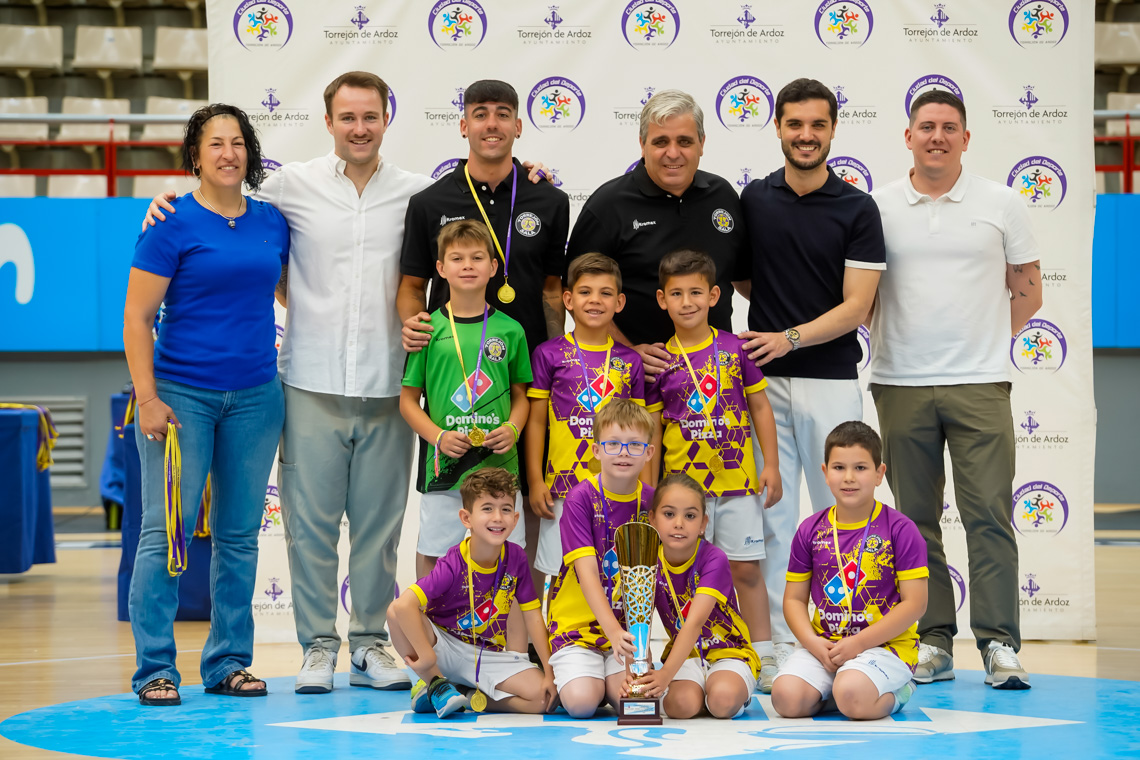 Entrega de trofeos temporada 2024-2025 - Fútbol sala categoría prebenjamín