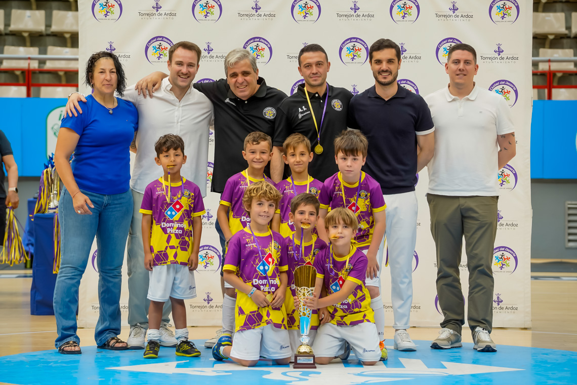 Entrega de trofeos temporada 2024-2025 - Fútbol sala categoría prebenjamín