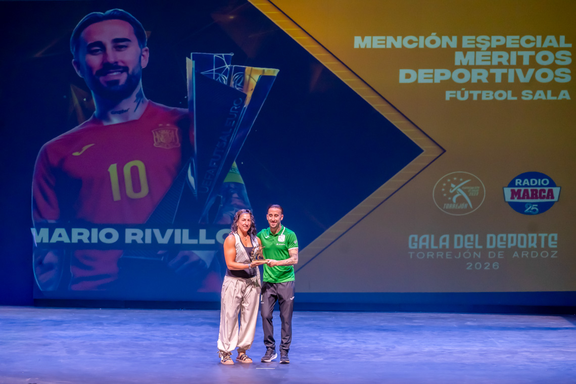 Menciones especiales por méritos deportivos: Mario Rivillos: Campeón de Europa con la Selección Española de fútbol sala.