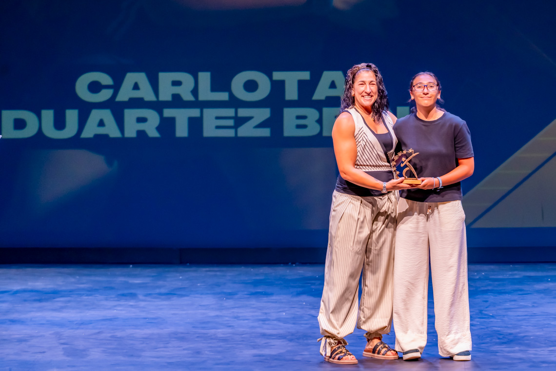 Menciones especiales por méritos deportivos: Carlota Duartez Berl: Campeona de España de Padel Infantil