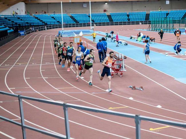 Juan José Crespo, tricampeón mundial de atletismo, campeón de Madrid en pista cubierta en +45 años