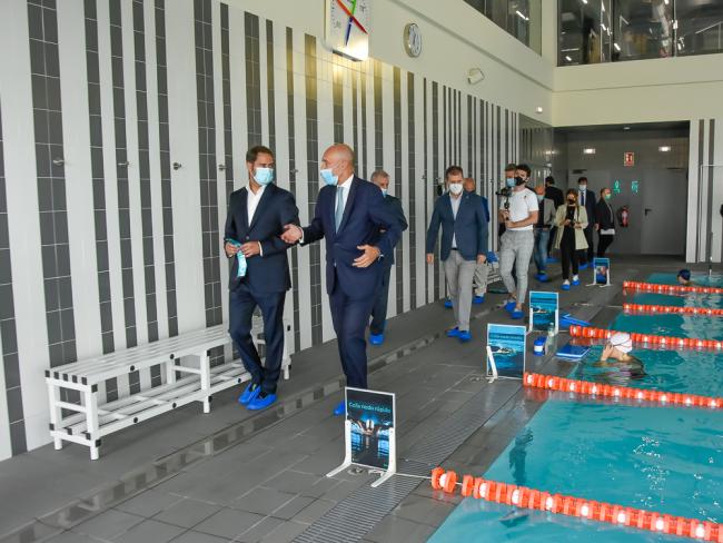 Inaugurado oficialmente el Centro Deportivo-Spa Inacua que cuenta con una superficie construida de 5.500 metros cuadrados y entre otras instalaciones tiene piscina de invierno y verano, sala de Fitness, zona Termal, vestuarios y salas de clases colectivas