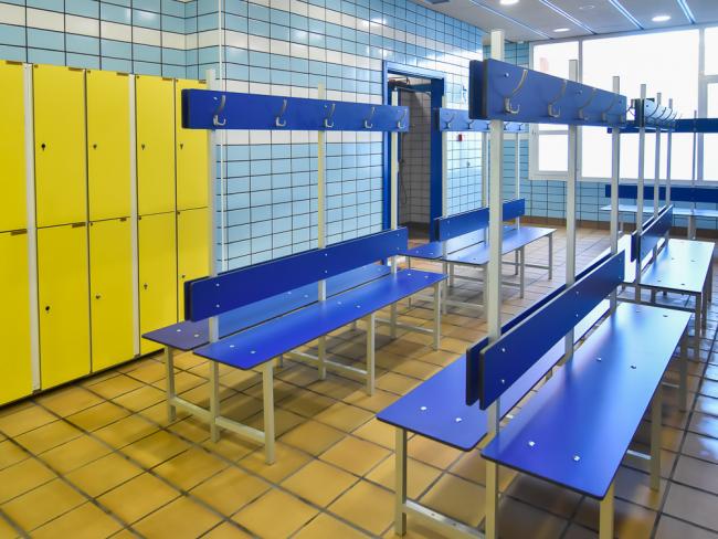 La 6ª fase del Plan de Adecuación y Mejora de Instalaciones Deportivas permite reformar los vestuarios del Complejo Deportivo Londres, una de las instalaciones deportivas más utilizadas de la ciudad