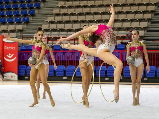 Las mejores gimnastas de la Comunidad de Madrid se dieron cita ayer, domingo, en Torrejón de Ardoz en el Campeonato Autonómico de Conjuntos de Gimnasia Rítmica
