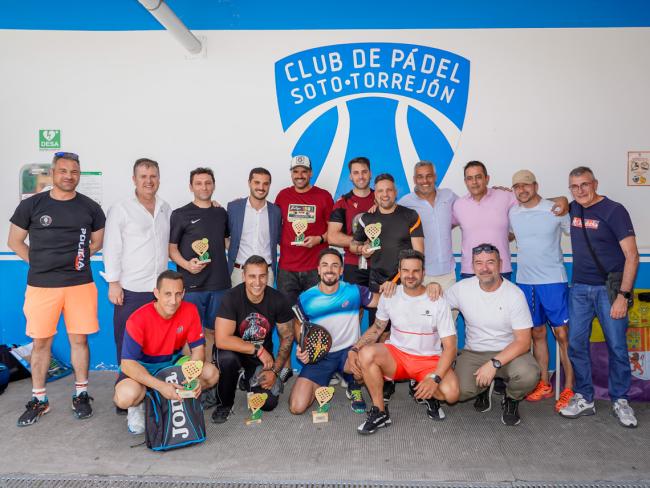 Premiados del II Torneo de Pádel de la Policía Local