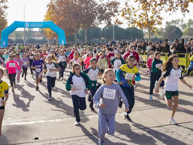 Miles de personas disfrutaron de la jornada festiva haciendo deporte