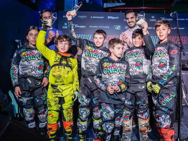 El alcalde de Torrejón entregó los trofeos a los competidores más jóvenes 