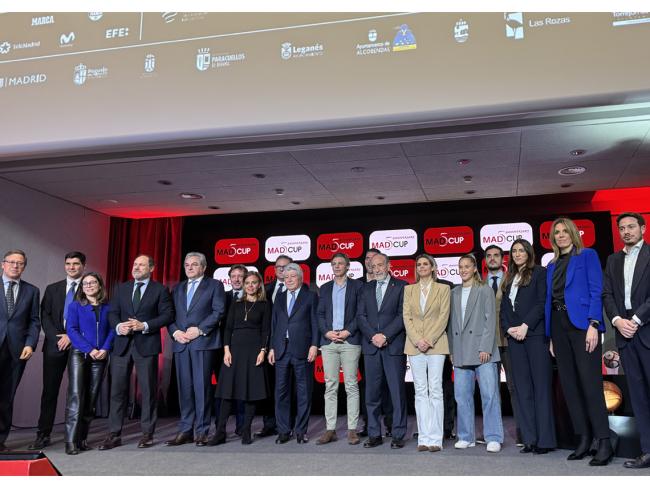 El alcalde, Alejandro Navarro Prieto, asistió a la presentación de la quinta edición de la MadCup, el mayor torneo internacional de fútbol base del mundo