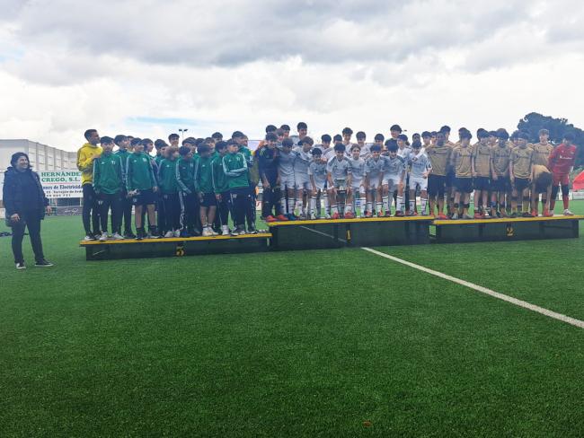 Real Madrid, campeón del Torneo Ciudad de Torrejón, junto a la Real Sociedad, subcampeón, y Periso FC, tercero
