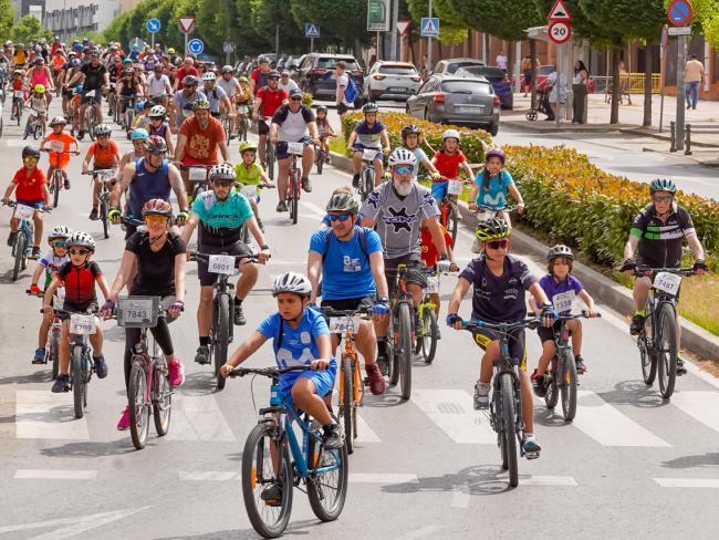 El Día de la Bici de Torrejón de Ardoz volvió a ser un éxito de participación con más de 2.000 personas