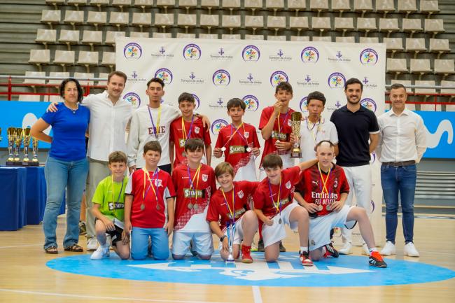 Premiados de las competiciones locales de fútbol sala categoría infantil de la temporada 2024-2025