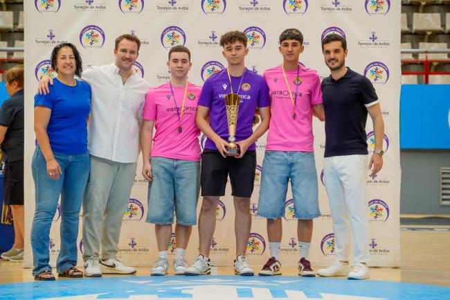 Premiados de las competiciones locales de fútbol sala categoría senior de la temporada 2024-2025