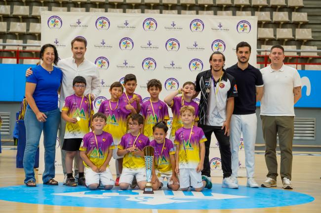 Premiados de las competiciones locales de fútbol sala categoría prebenjamín de la temporada 2024-2025