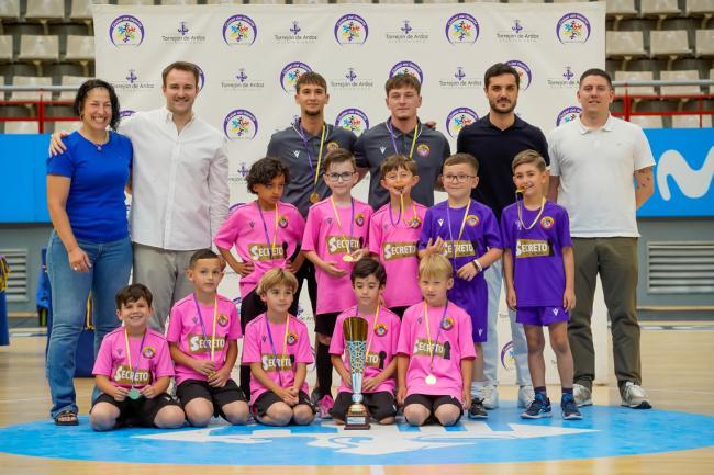 Premiados de las competiciones locales de fútbol sala categoría prebenjamín de la temporada 2024-2025