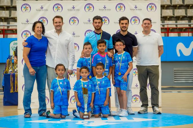 Premiados de las competiciones locales de fútbol sala categoría prebenjamín de la temporada 2024-2025