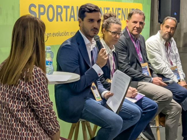 Alejandro Navarro, presidente de la Comisión de Deportes de la FEMP, durante su intervención en Sportcities