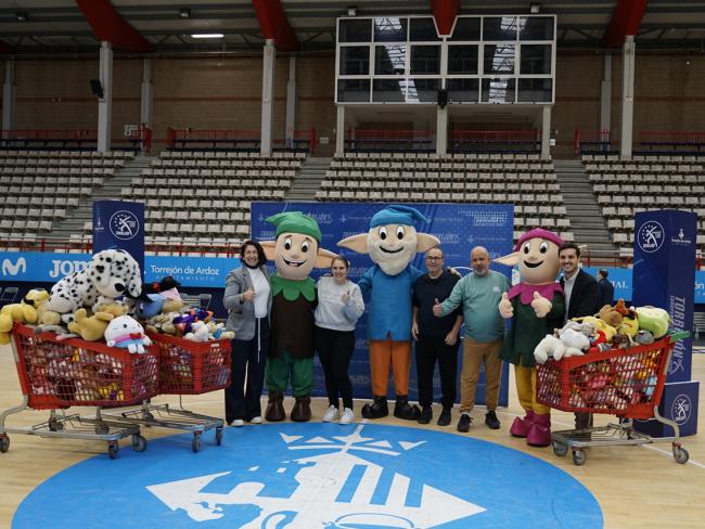 La ONG torrejonera, Confianza Solidaria, repartirá los peluches entre las familias con menos recursos de la ciudad