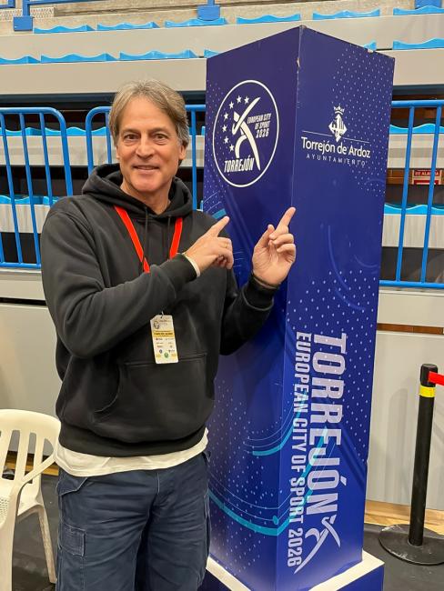 Rafa Pascual, el considerado mejor jugador español de voleibol de la historia, tampoco quiso perderse la Copa Princesa
