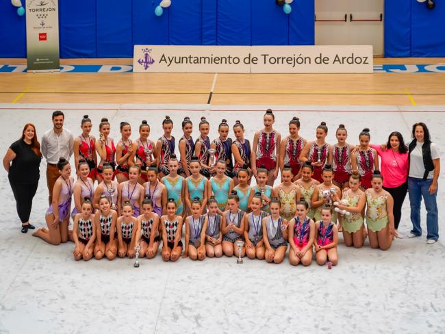 Integrantes el Club Escuela Gimnasia Torrejón que participaron en el Trofeo Escolar Villa de Torrejón