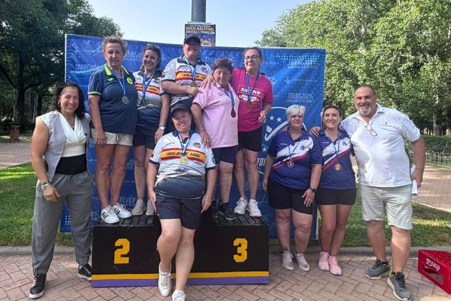 Entrega de premios de una de las categorías femenina del Open Nacional de Petanca de Fiestas Populares