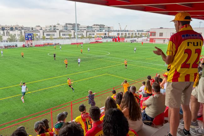 El campo de fútbol de la nueva Ciudad Deportiva de la RFFM se estrenó con un torneo internacional, la Copa Ibérica de fútbol aficionado