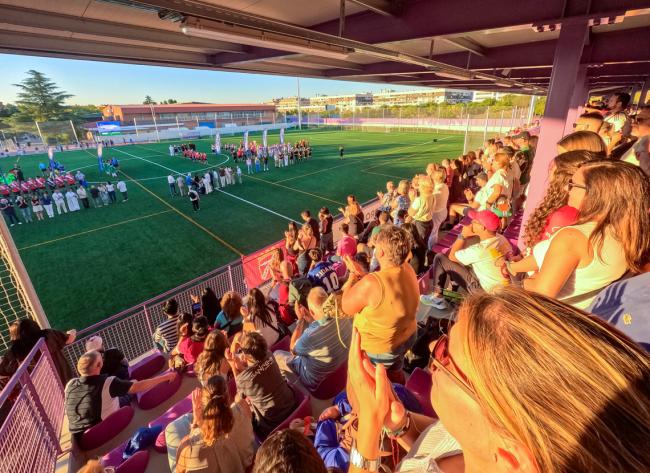 El acto de inauguración del campo de fútbol contó con la disputa de un torneo alevín entre equipos de Torrejón de Ardoz