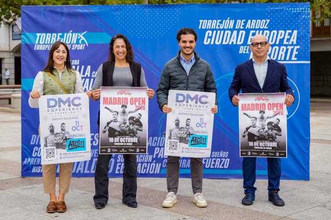 De izquierda a derecha: Ana Gervás, organizadora del DMC Experience, Miriam Gutiérrez, concejala de Deportes y Turismo, Alejandro Navarro, alcalde de Torrejón de Ardoz, y Salvador Sánchez, organizador del Madrid Open de ADCC España