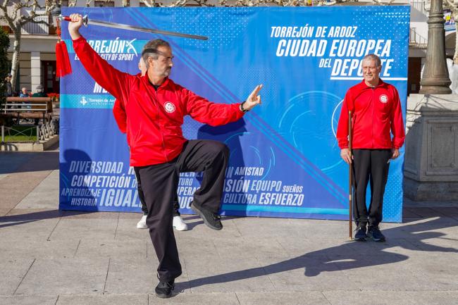 Durante la presentación se hizo una pequeña exhibición en la Plaza Mayor